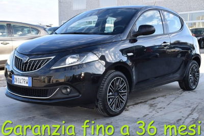 Lancia Ypsilon 1.0 FireFly 5 porte S&S Hybrid Gold Plus usata
