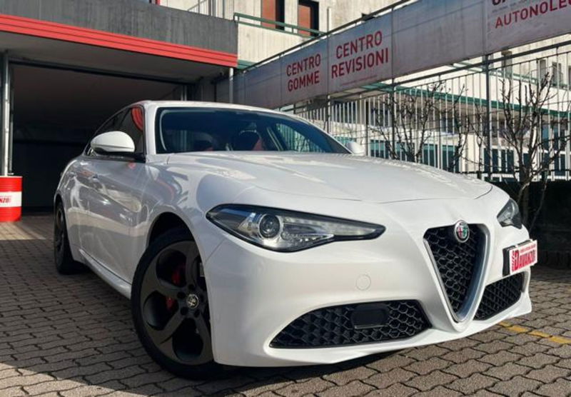 Alfa Romeo Giulia 2.0 Turbo 200 CV AT8