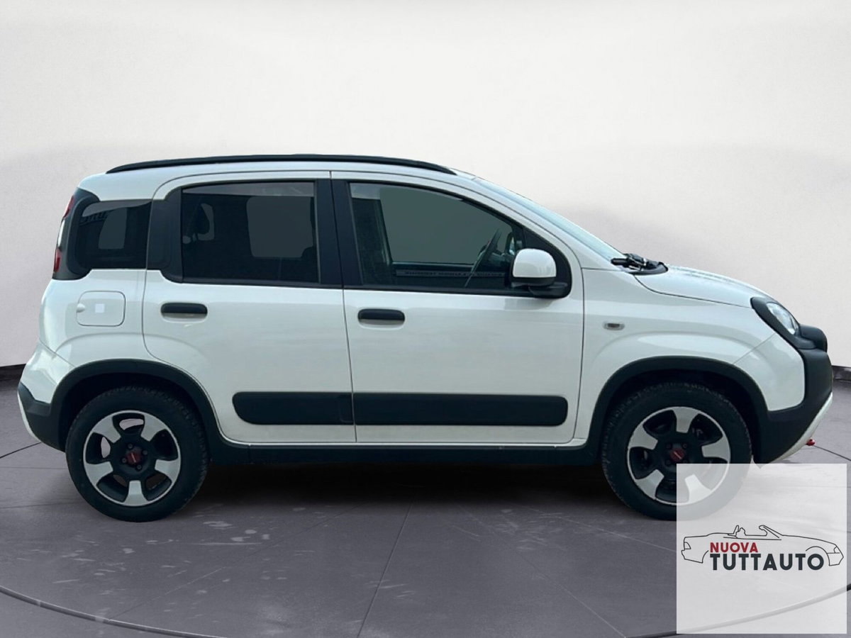 Fiat Panda Cross 1.0 firefly hybrid Cross s&s 70cv 5p.ti (7)
