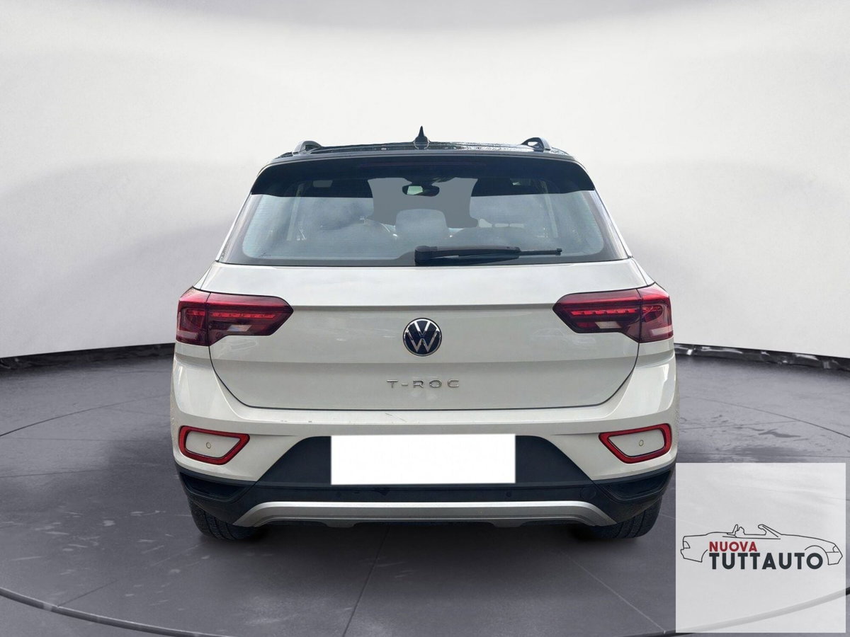 Volkswagen T-Roc 1.0 TSI Life (7)