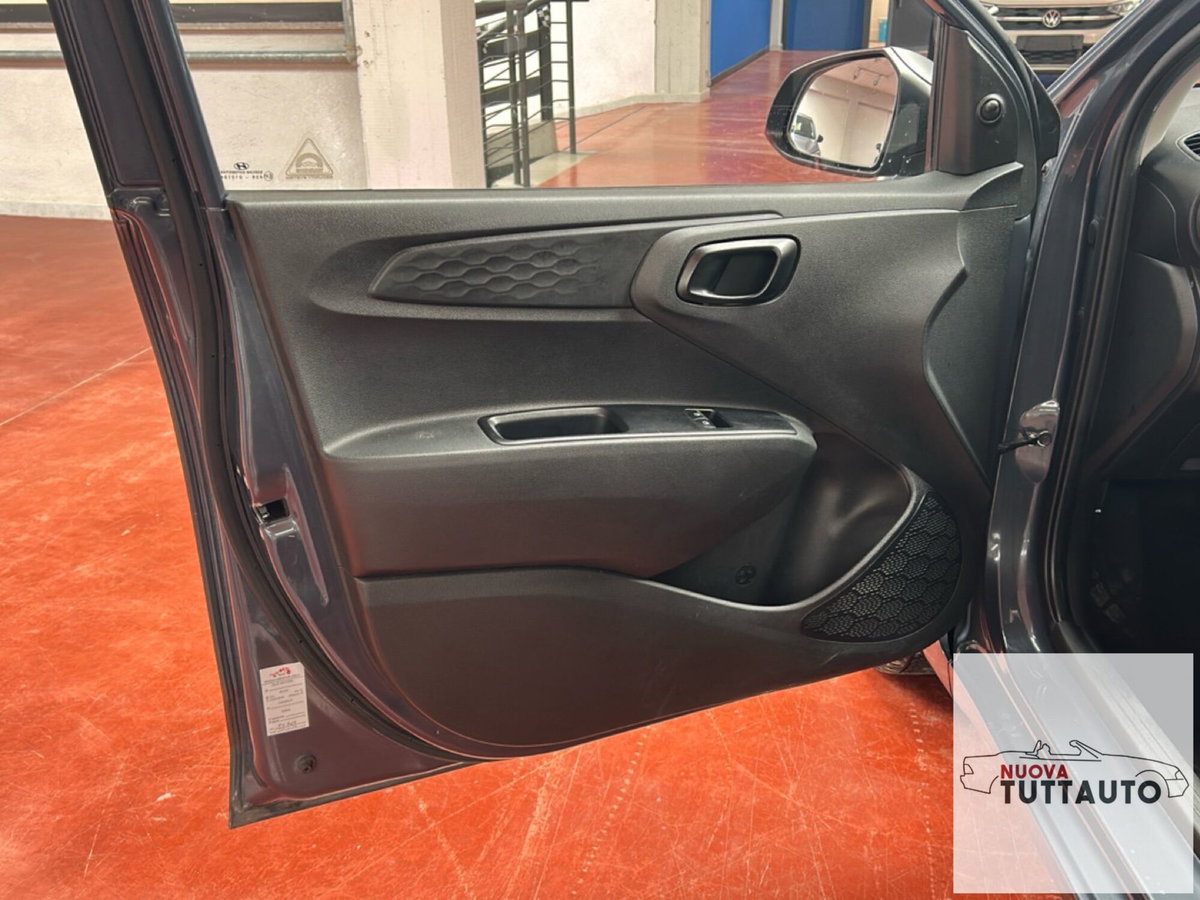 Hyundai i10 1.0 MPI Advanced (16)