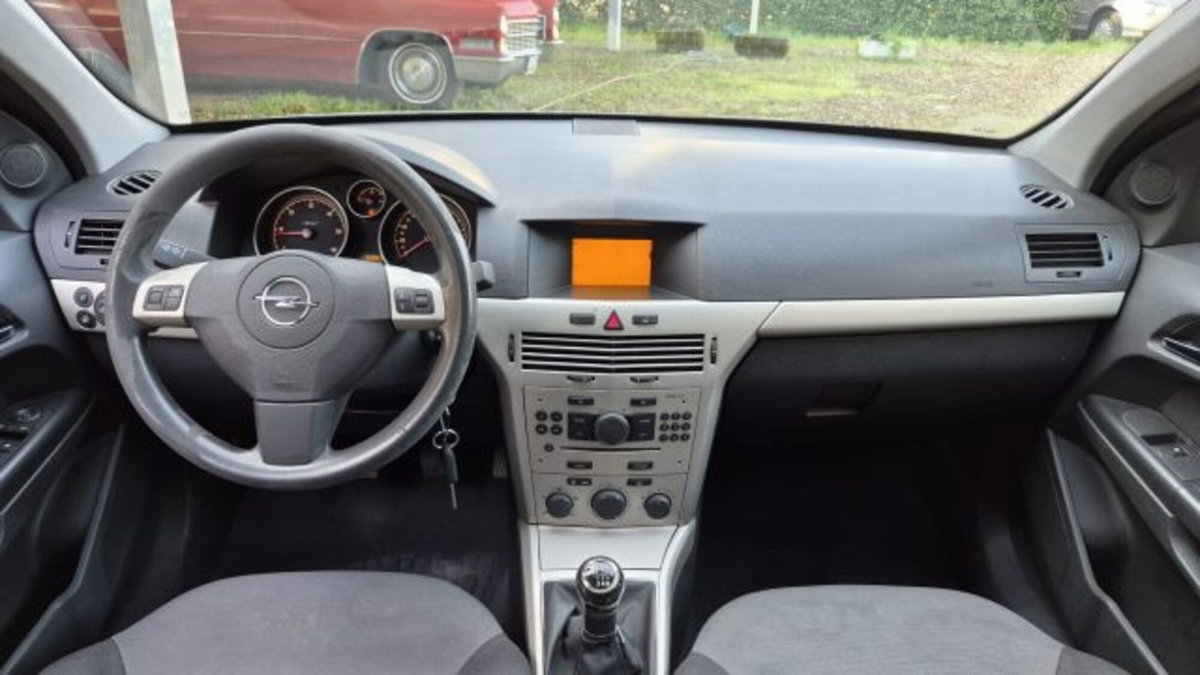 Opel Astra 1.7 CDTI 110CV 5 porte Cosmo (6)
