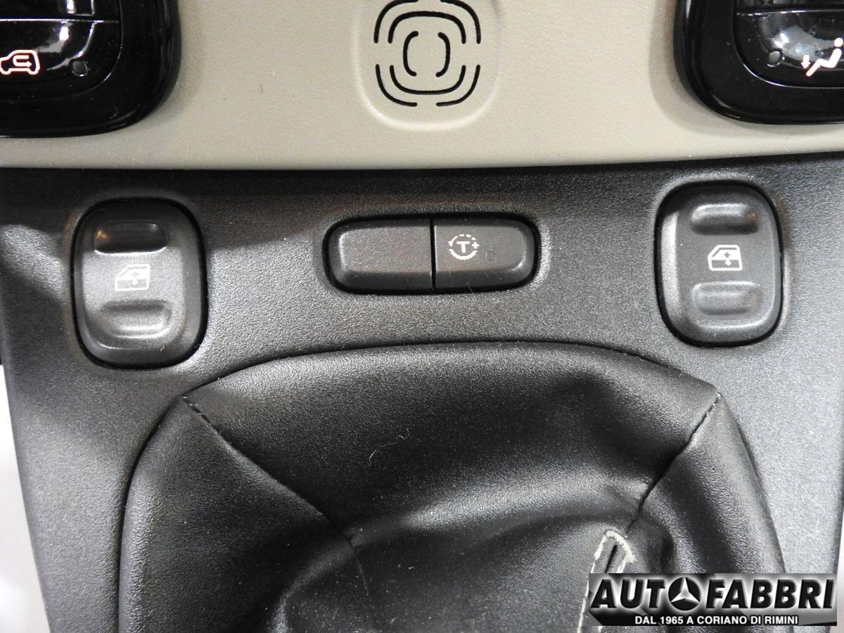 Fiat Panda 1.3 MJT S&S Lounge (16)