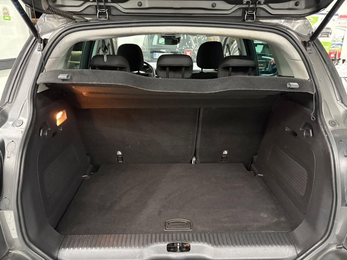 Citroen C3 Aircross BlueHDi 120 S&S EAT6 Shine (19)