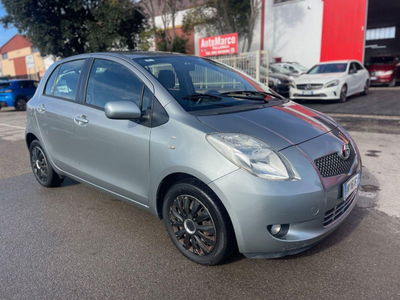 Toyota Yaris 1.3 5 porte Navi usata