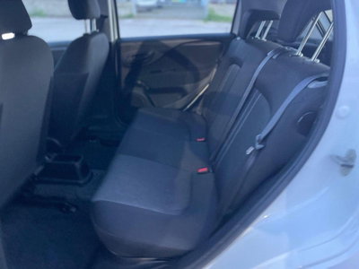 Fiat Punto 1.4 8V 5 porte Natural Power Lounge (12)