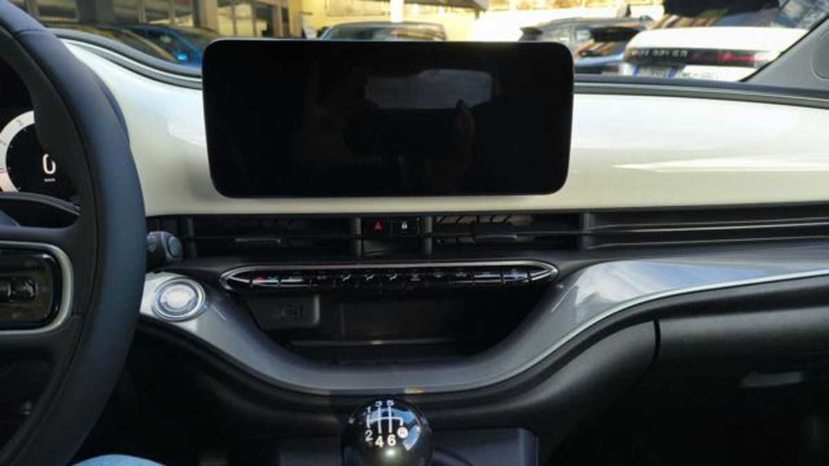 Fiat 500 1.0 hybrid Torino (12)