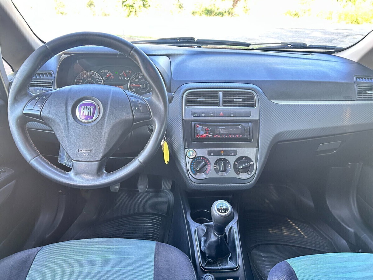 Fiat Grande Punto 1.3 MJT 75 CV 5 porte Dynamic (10)