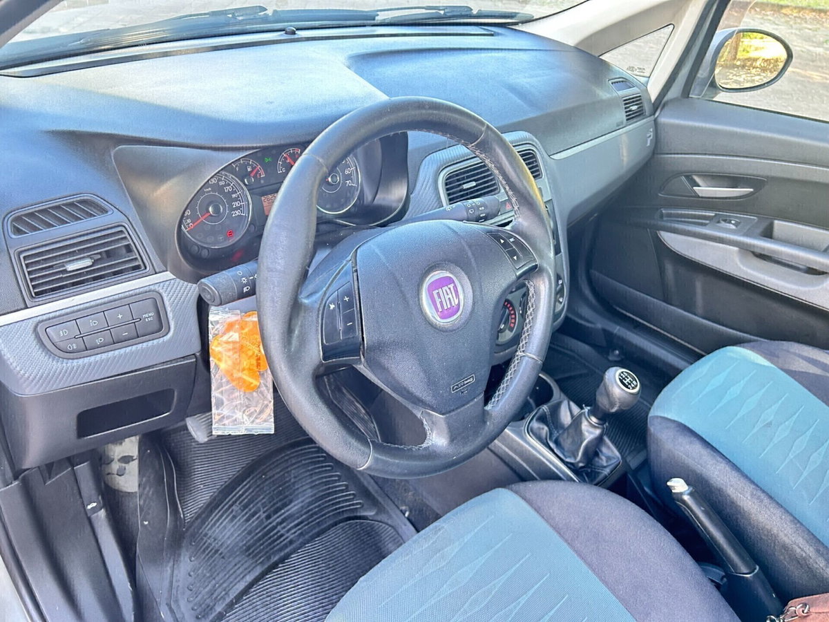 Fiat Grande Punto 1.3 MJT 75 CV 5 porte Dynamic (16)