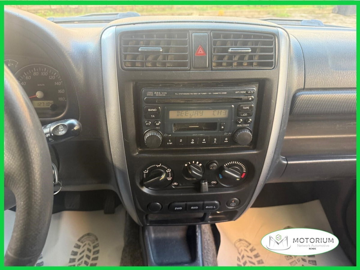 Suzuki Jimny 1.5 DDiS cat 4WD JLX Più (15)