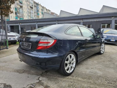 Mercedes-Benz Classe C Coupé 220 CDI cat Sportcoupé Avantgarde (3)