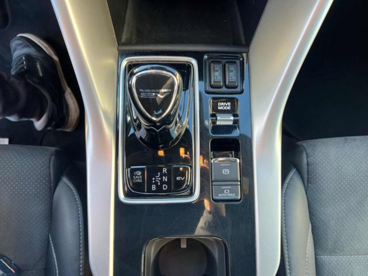 Mitsubishi Eclipse Cross 2.4 MIVEC 4WD PHEV Diamond SDA Pack 0 (11)