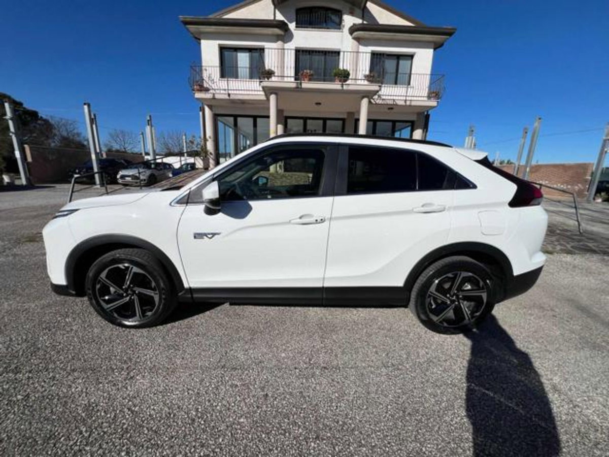 Mitsubishi Eclipse Cross 2.4 MIVEC 4WD PHEV Diamond SDA Pack 0 (6)