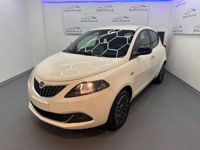 Lancia Ypsilon 1.0 FireFly 5 porte S&S Hybrid Ecochic A. Ferretti nuova