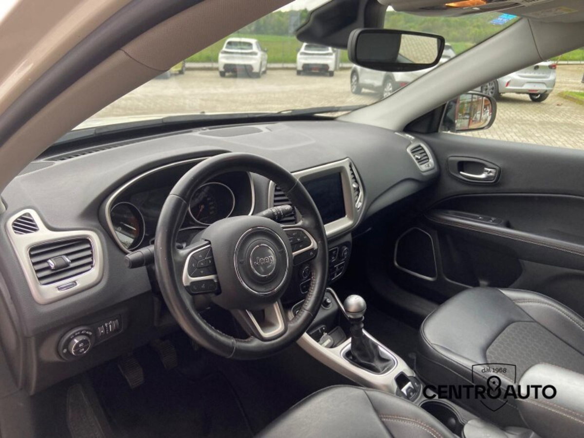 Jeep Compass 1.6 Multijet II 2WD Limited (11)