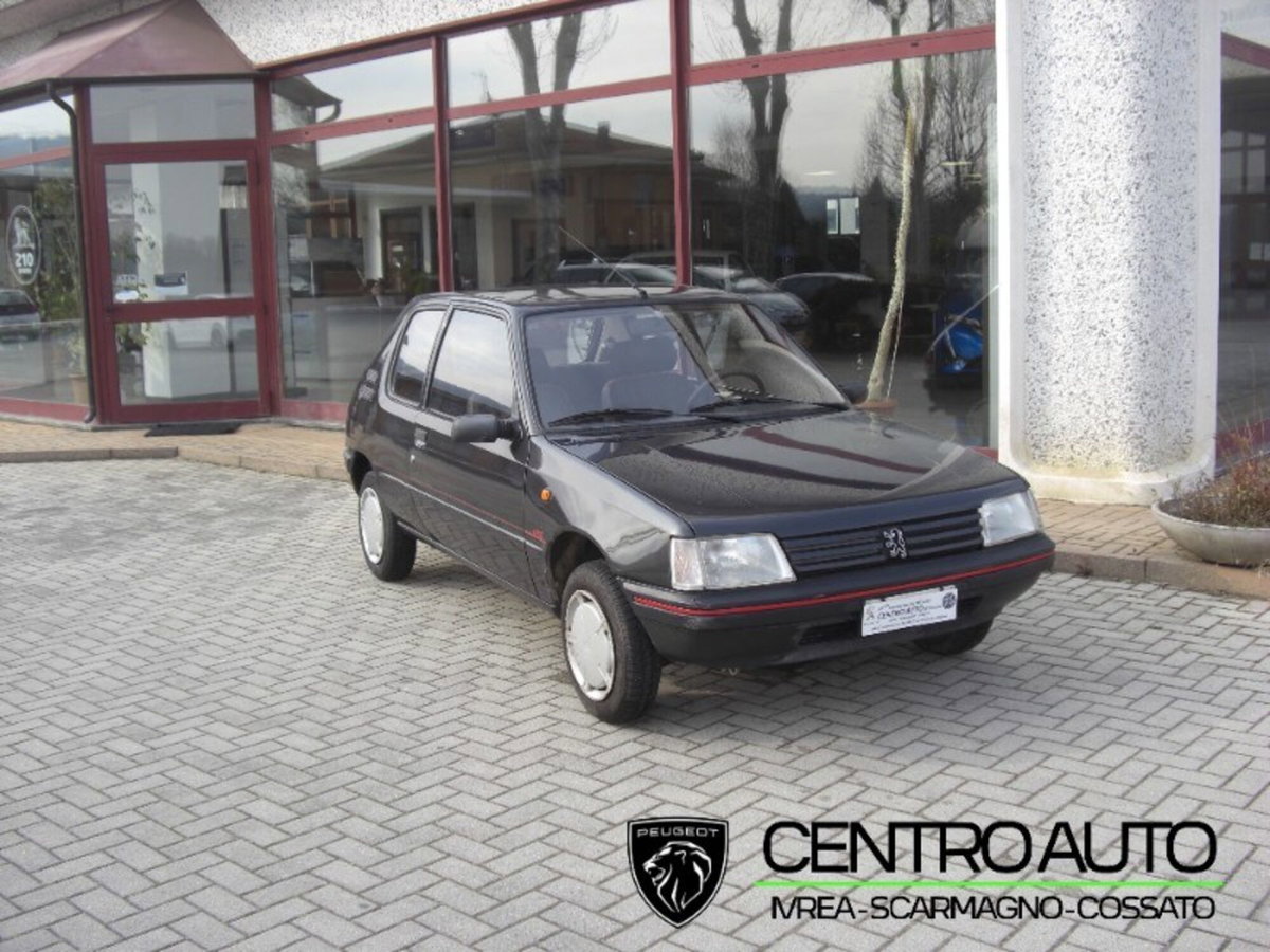 Peugeot 205 3 porte Look