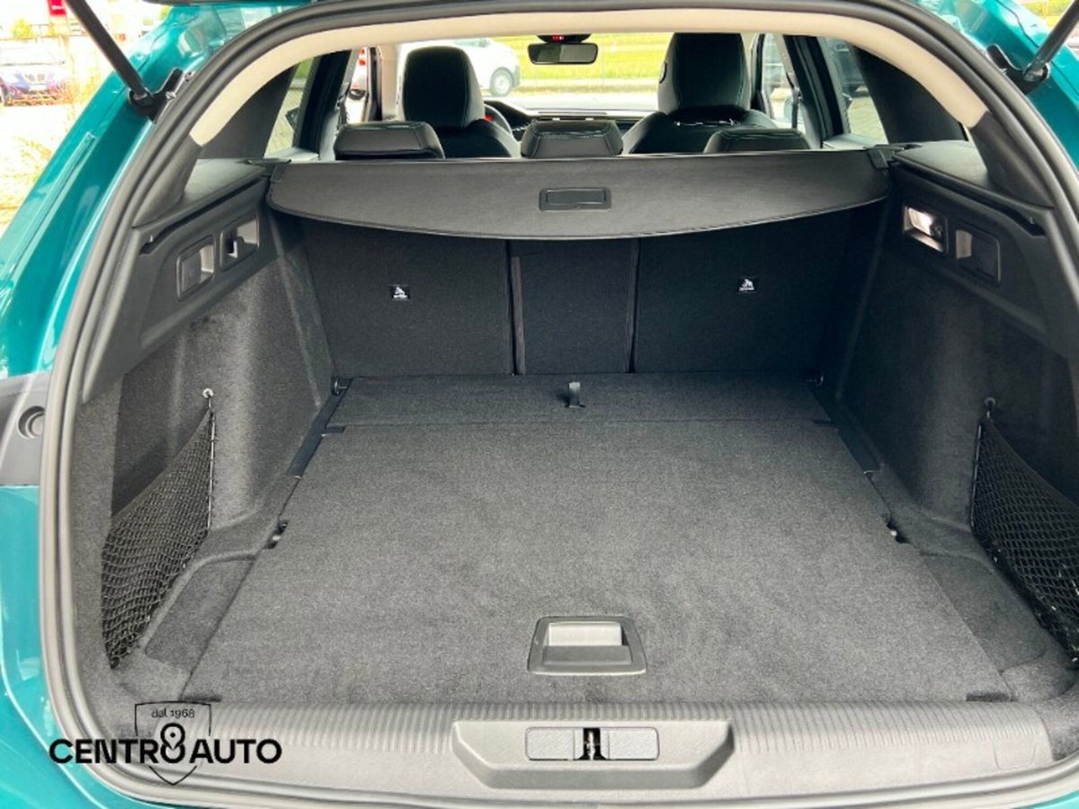 Peugeot 308 SW PureTech Turbo 130 S&S EAT8 Allure Pack (10)