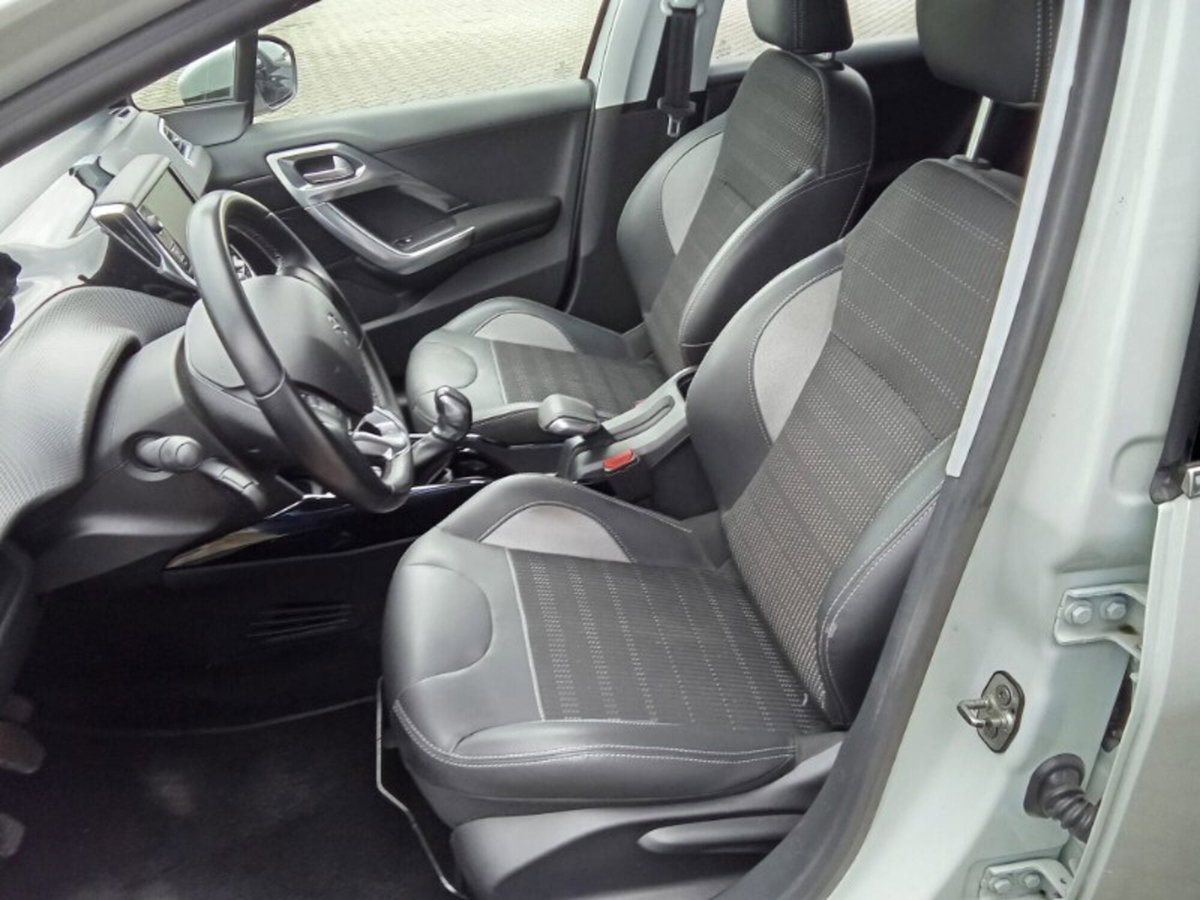 Peugeot 2008 100 Allure (15)
