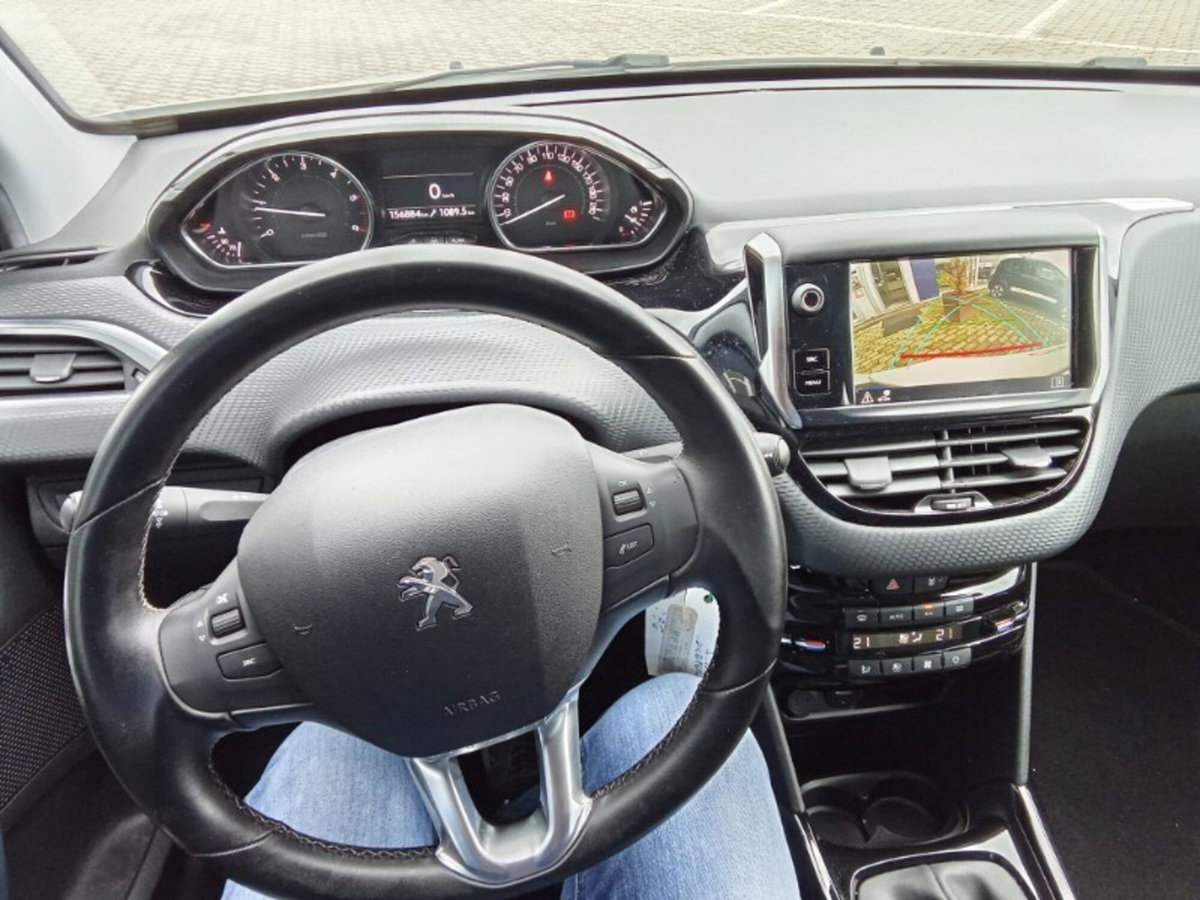 Peugeot 2008 100 Allure (16)