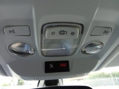 Peugeot 2008 100 Allure (17)