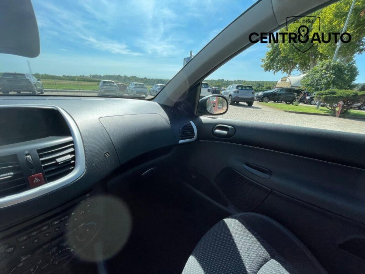 Peugeot 206 60CV 3p. Trendy ECO GPL (15)