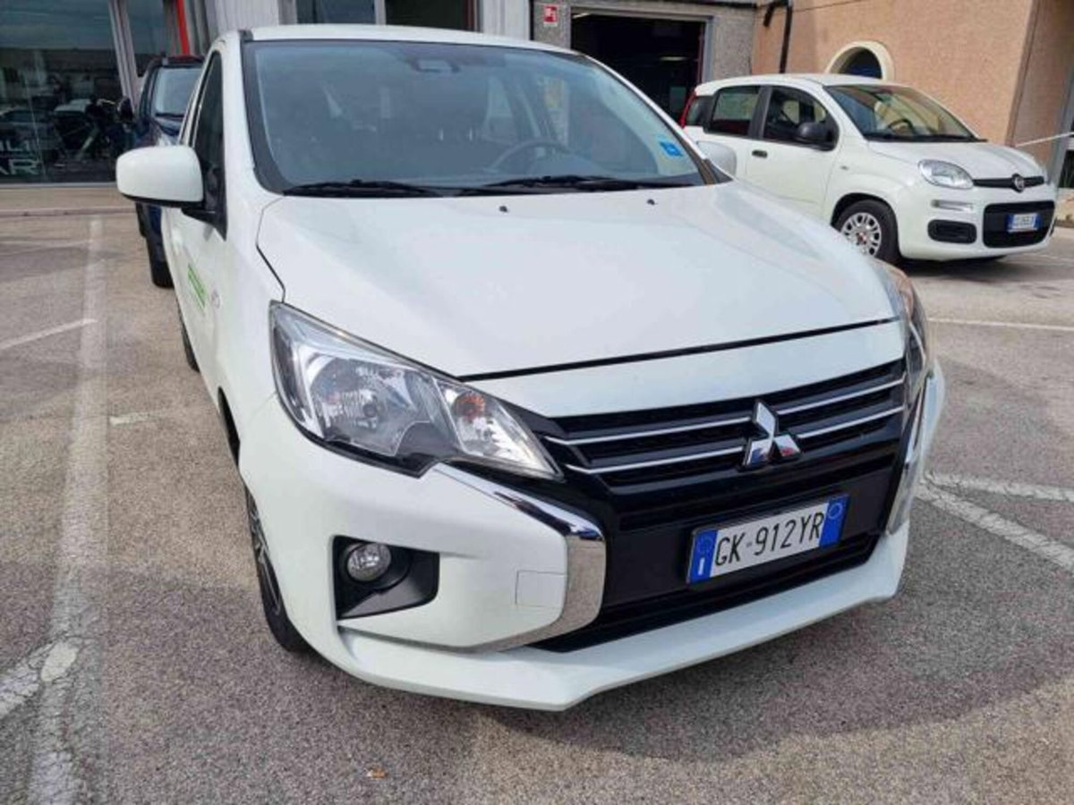 Mitsubishi Space Star 1.2 Intense SDA (2)