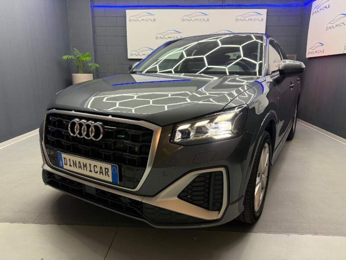 Audi Q2 Q2 35 TDI S tronic Identity Black