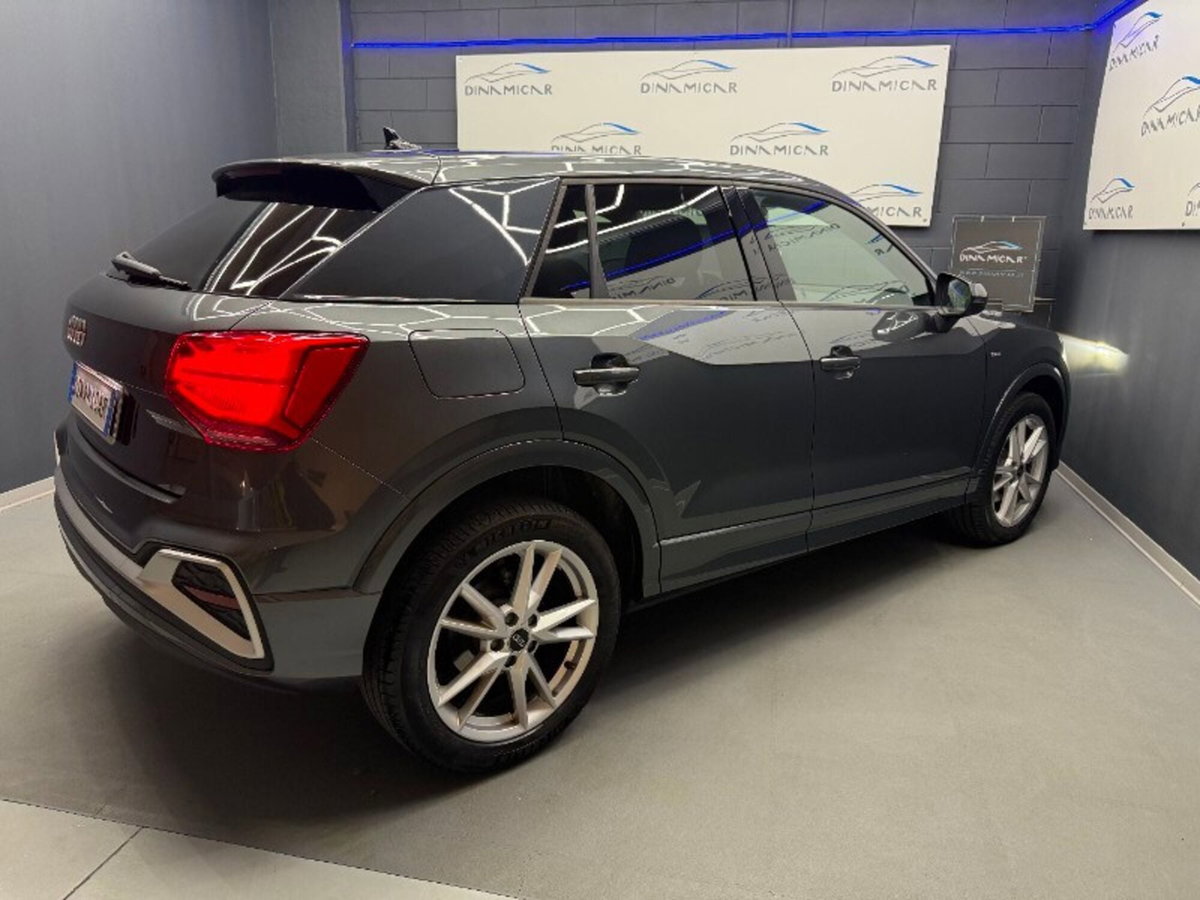 Audi Q2 Q2 35 TDI S tronic Identity Black (4)