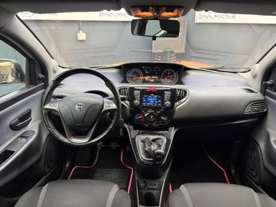 Lancia Ypsilon 1.2 69 CV 5 porte Silver (10)
