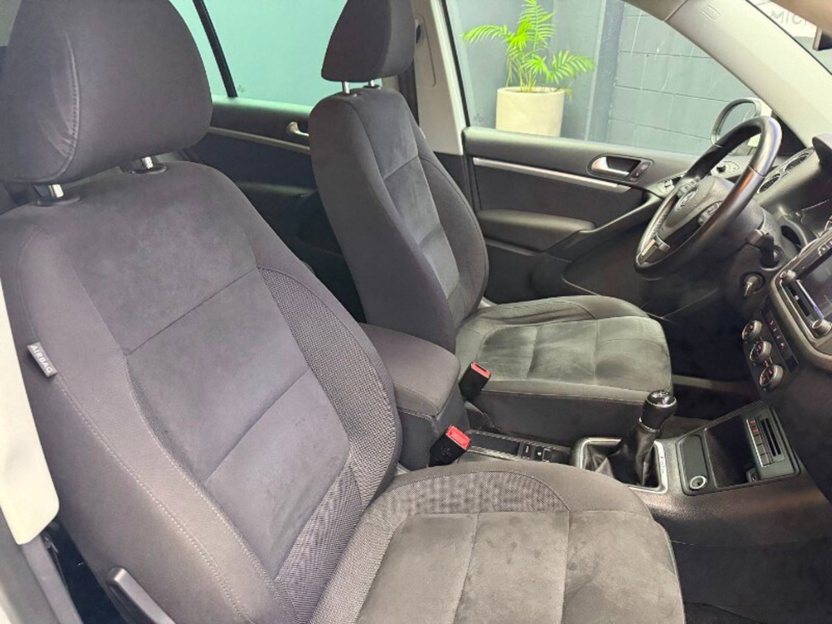 Volkswagen Tiguan 2.0 TDI 150 CV 4MOTION Sport & Style BlueMotion Tech. (10)
