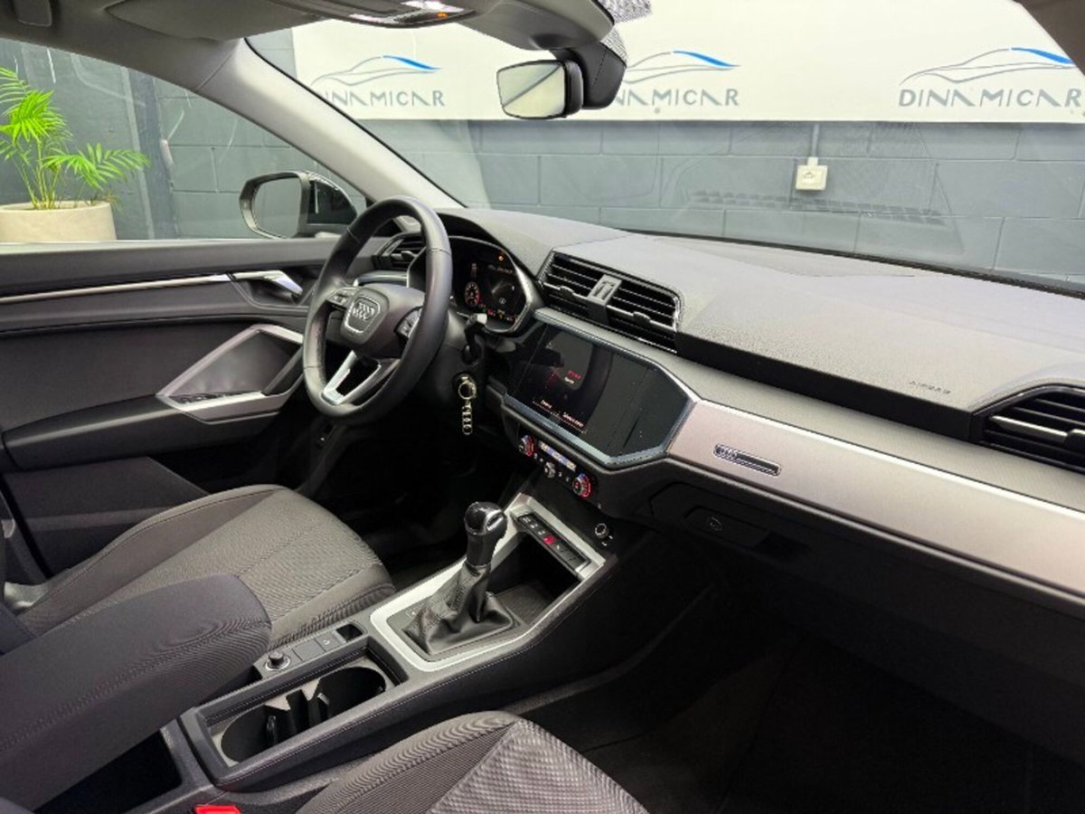 Audi Q3 Sportback 35 TFSI S tronic Business Plus (10)