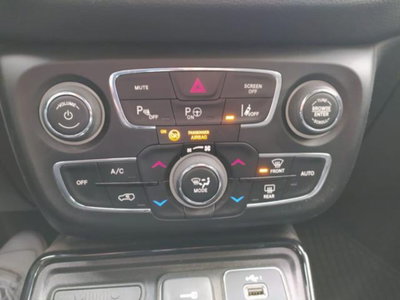 Jeep Compass 1.6 Multijet II 2WD Limited (16)