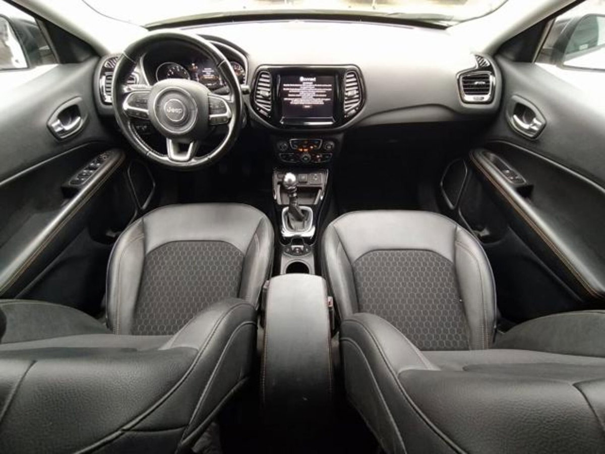 Jeep Compass 1.6 Multijet II 2WD Limited (9)