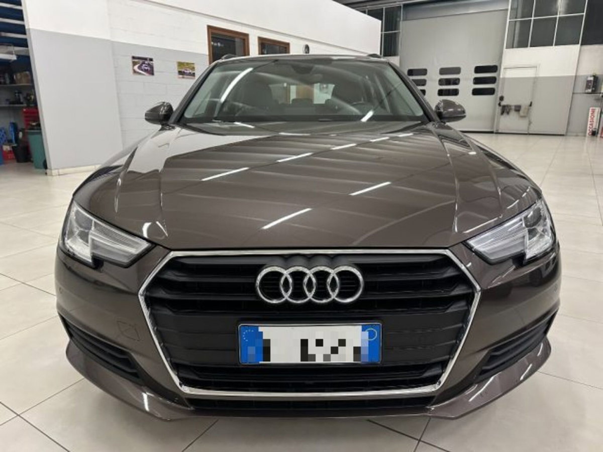 Audi A4 Avant 2.0 TDI 190 CV ultra S tronic Business (2)