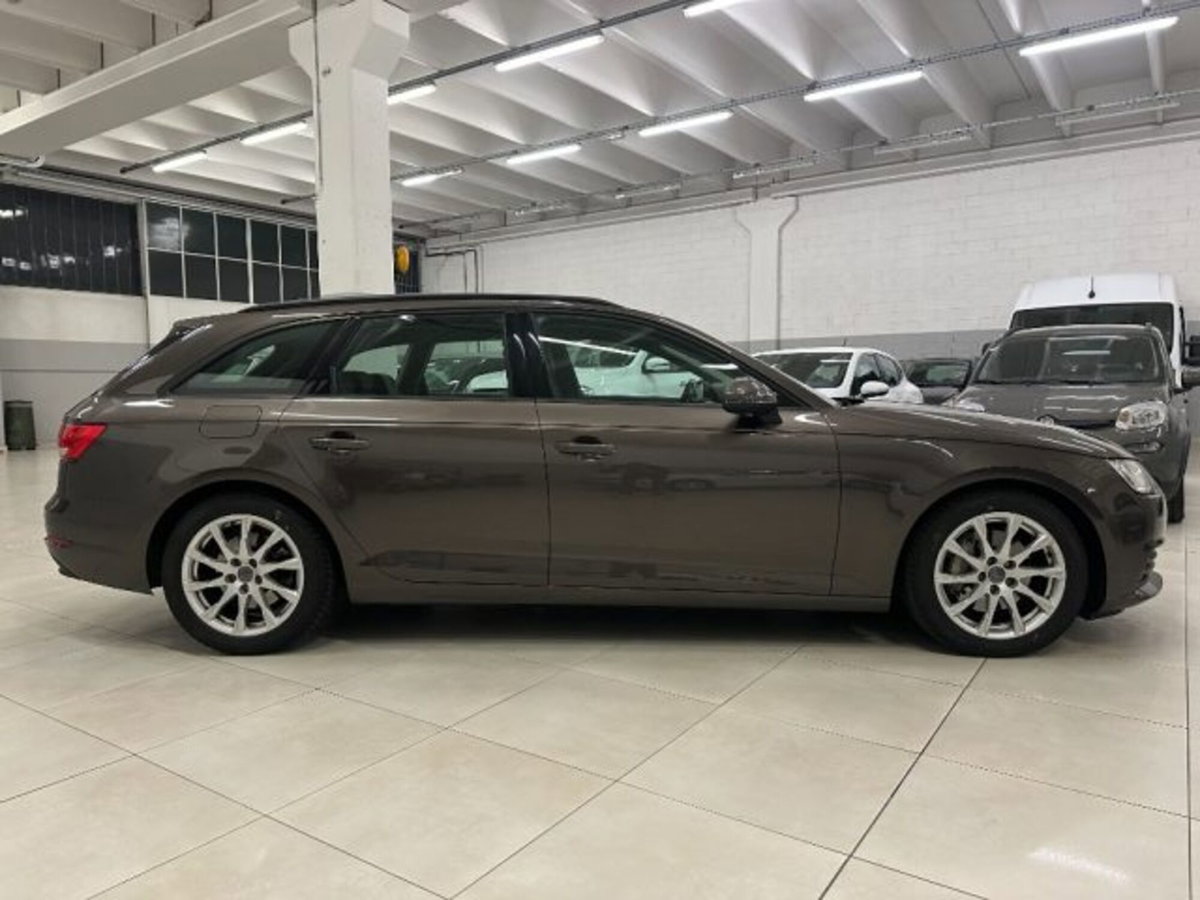 Audi A4 Avant 2.0 TDI 190 CV ultra S tronic Business (4)