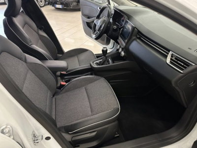 Renault Clio TCe 100 CV CVT 5 porte Intens (13)