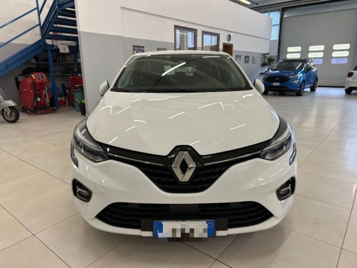 Renault Clio TCe 100 CV CVT 5 porte Intens (2)