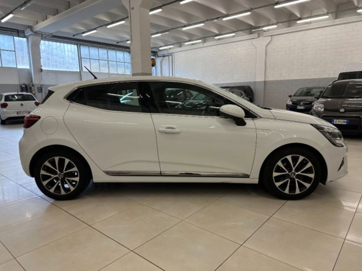 Renault Clio TCe 100 CV CVT 5 porte Intens (4)