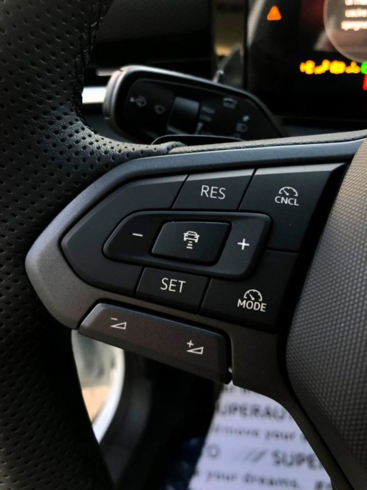 Volkswagen T-Roc 1.5 etsi Style 150cv dsg (16)