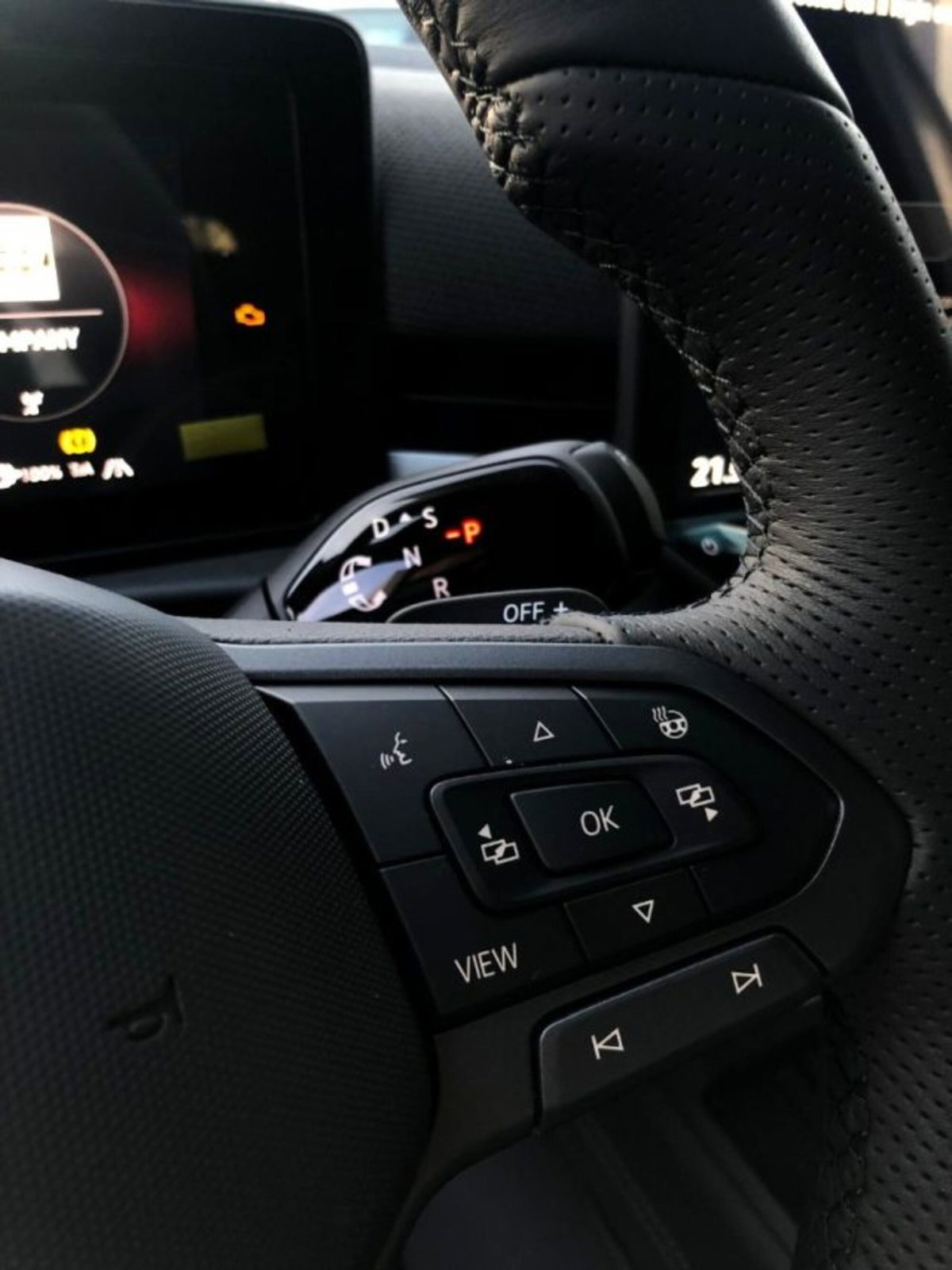 Volkswagen T-Roc 1.5 etsi Style 150cv dsg (17)