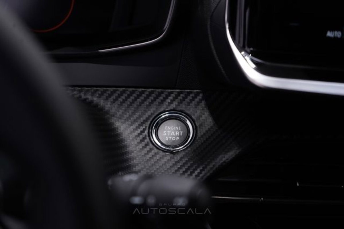 Peugeot 208 1.2 puretech Active s&s 100cv (17)