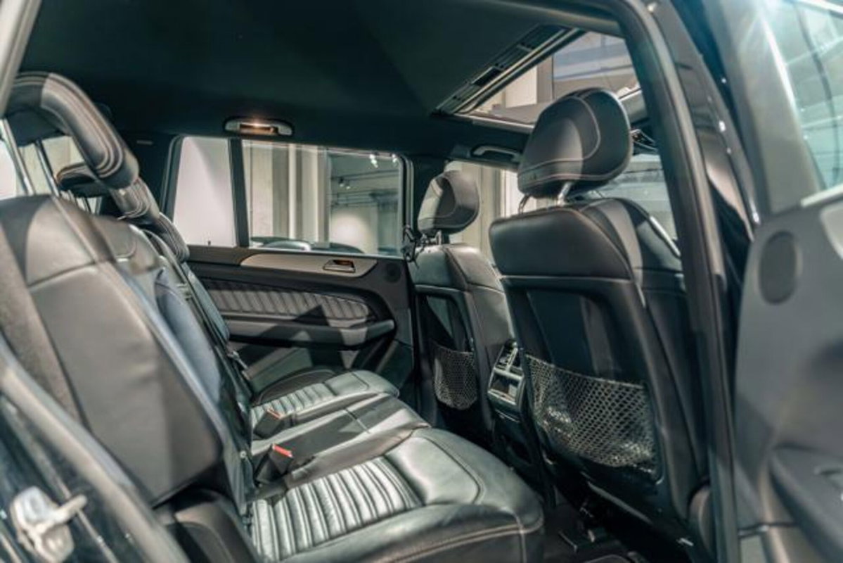 Mercedes-Benz GLS 350 d 4Matic Sport (7)