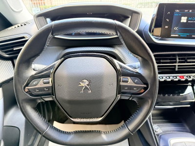 Peugeot 2008 BlueHDi 100 S&S Allure (10)