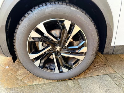 Peugeot 2008 BlueHDi 100 S&S Allure (6)