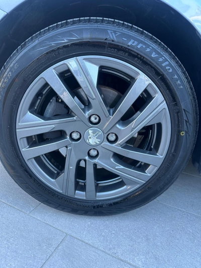 Peugeot 208 BlueHDi 100 Stop&Start 5 porte Allure (11)