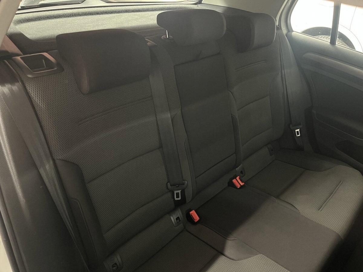 Volkswagen Golf Cabrio 1.6 TDI (11)