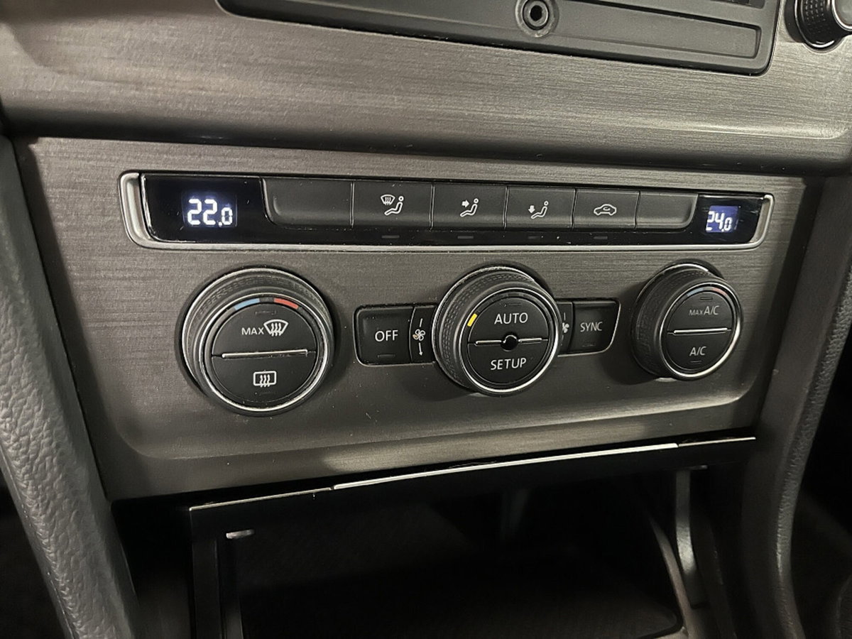 Volkswagen Golf Cabrio 1.6 TDI (15)