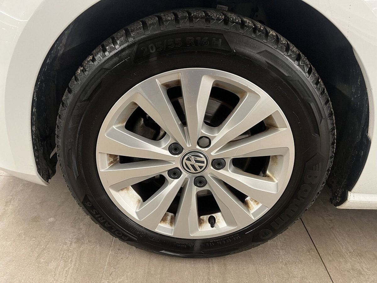 Volkswagen Golf Cabrio 1.6 TDI (18)
