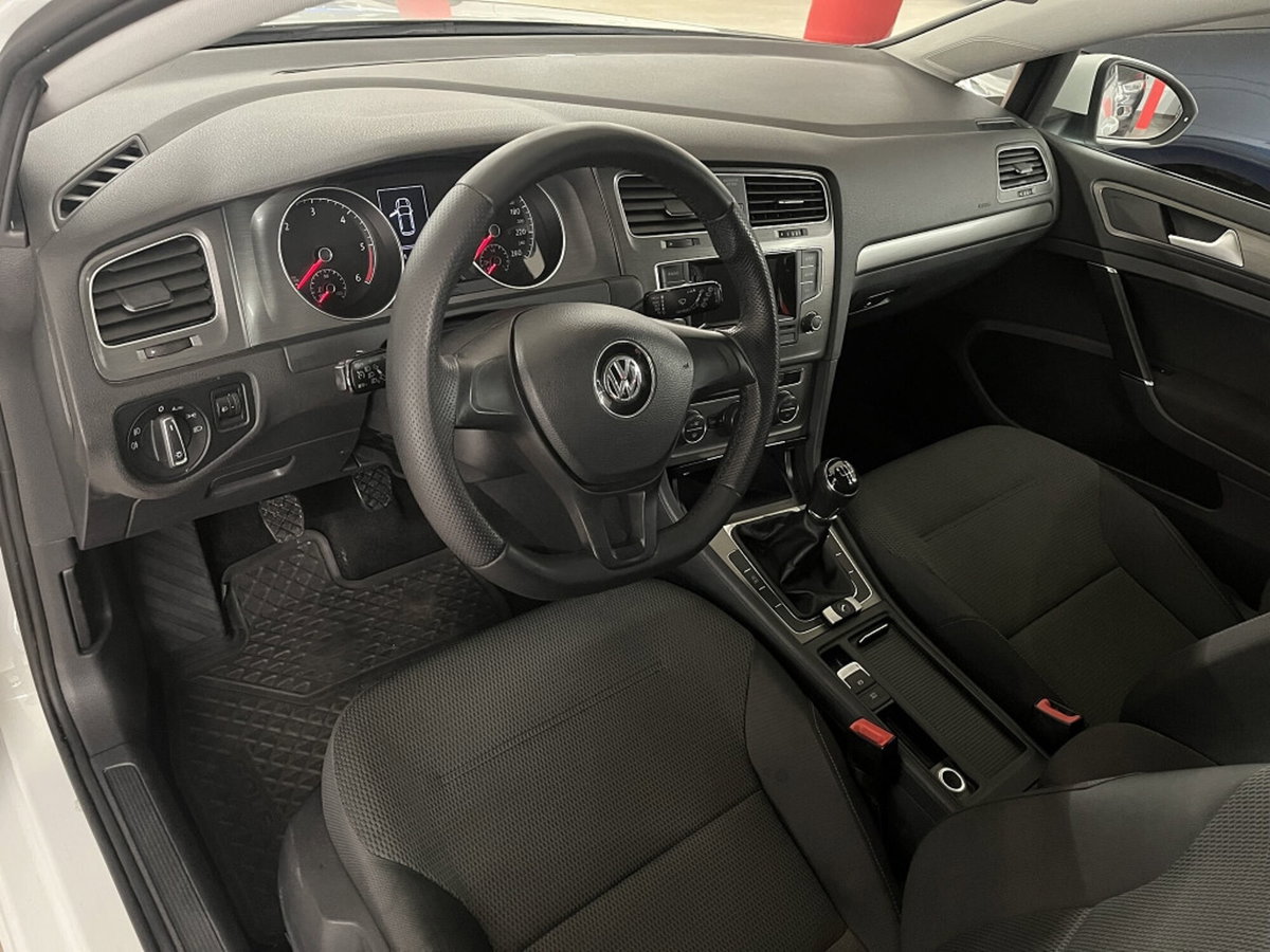 Volkswagen Golf Cabrio 1.6 TDI (7)