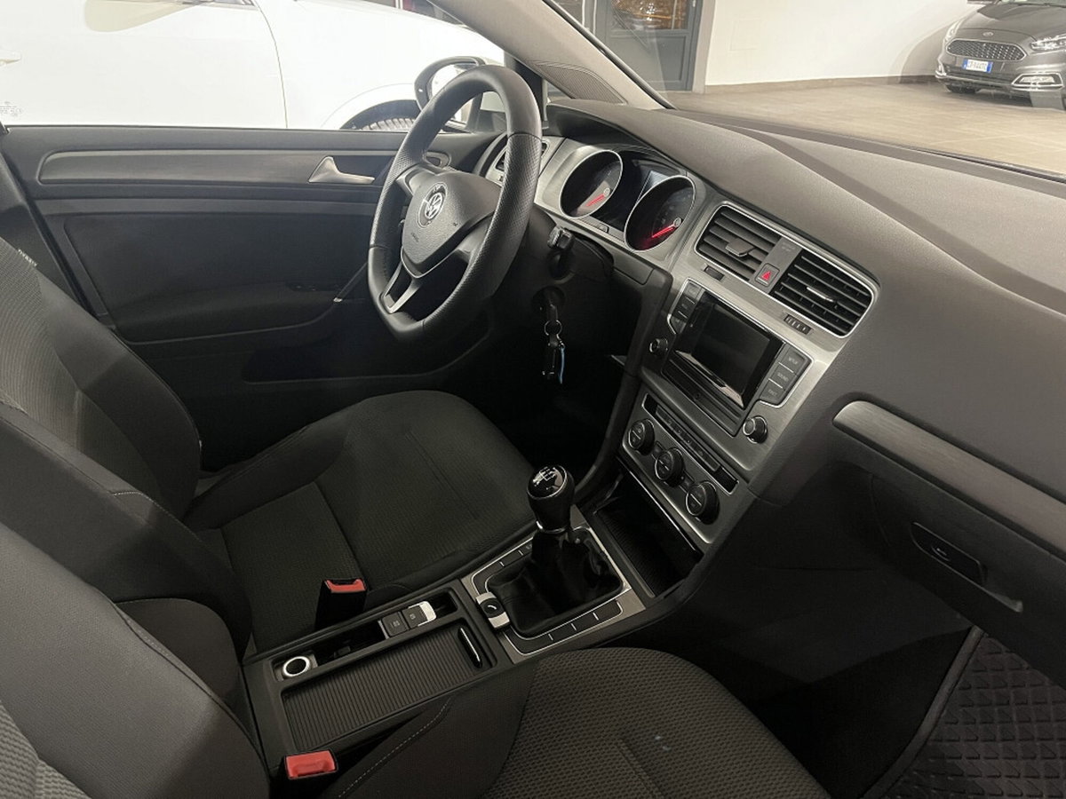 Volkswagen Golf Cabrio 1.6 TDI (9)